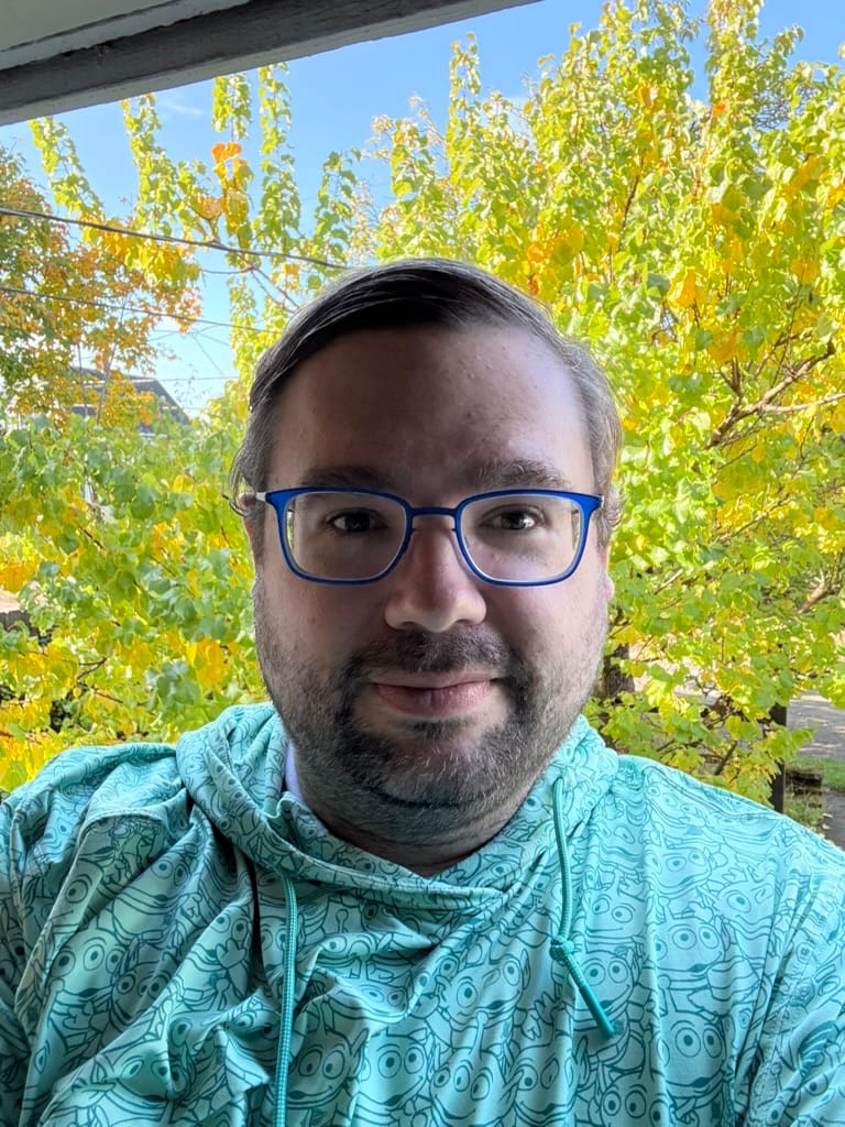 Customer photo review of Disney and Pixar Toy Story “The Crane Escape” – Performance Hoodie