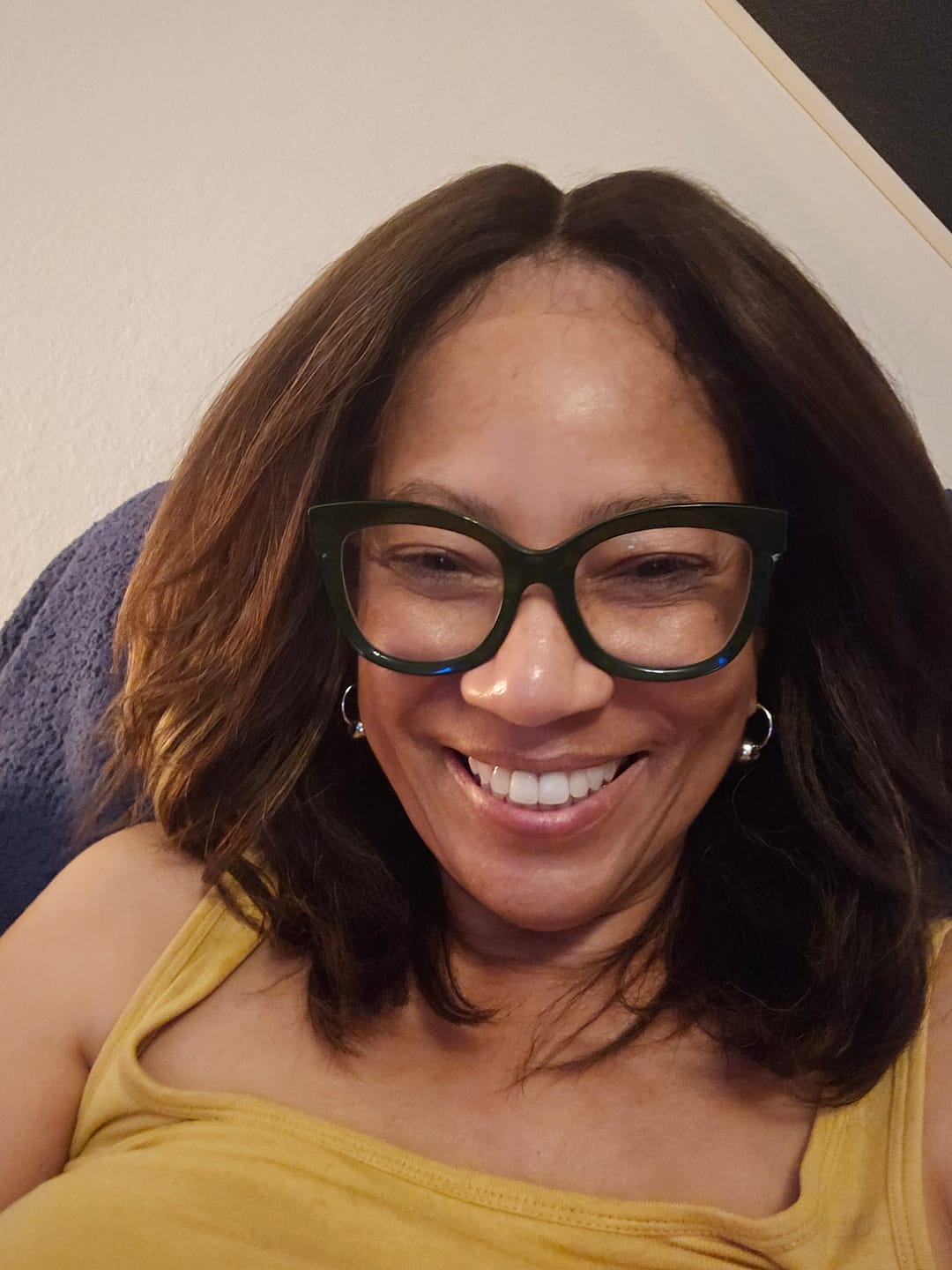 Customer photo review of Sensationnel Dashly Salt & Pepper Synthetic Hair 4" Deep Part HD Lace Front Wig - SP LACE UNIT 3