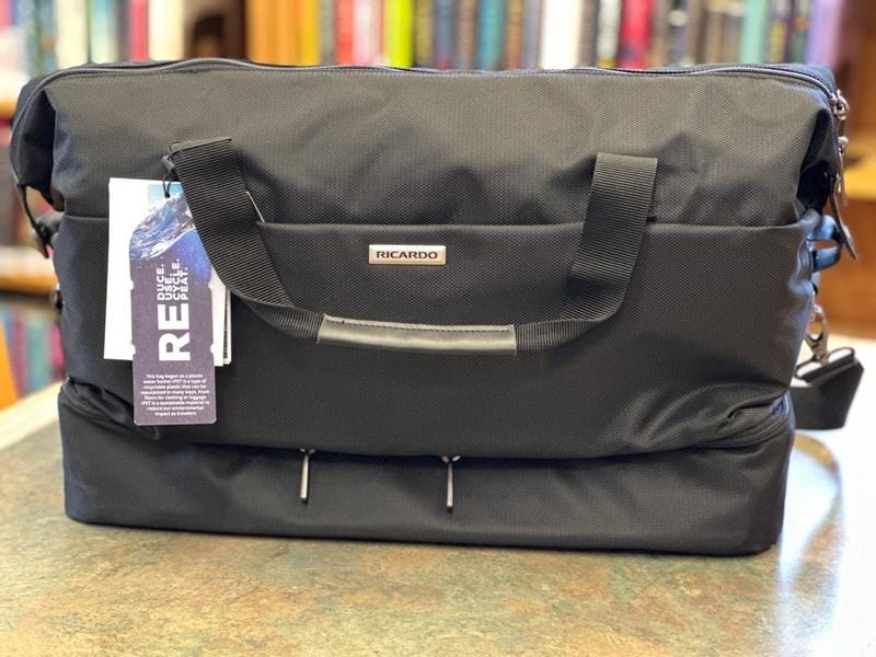 Customer photo review of Avalon Drop-Bottom Weekender Duffel