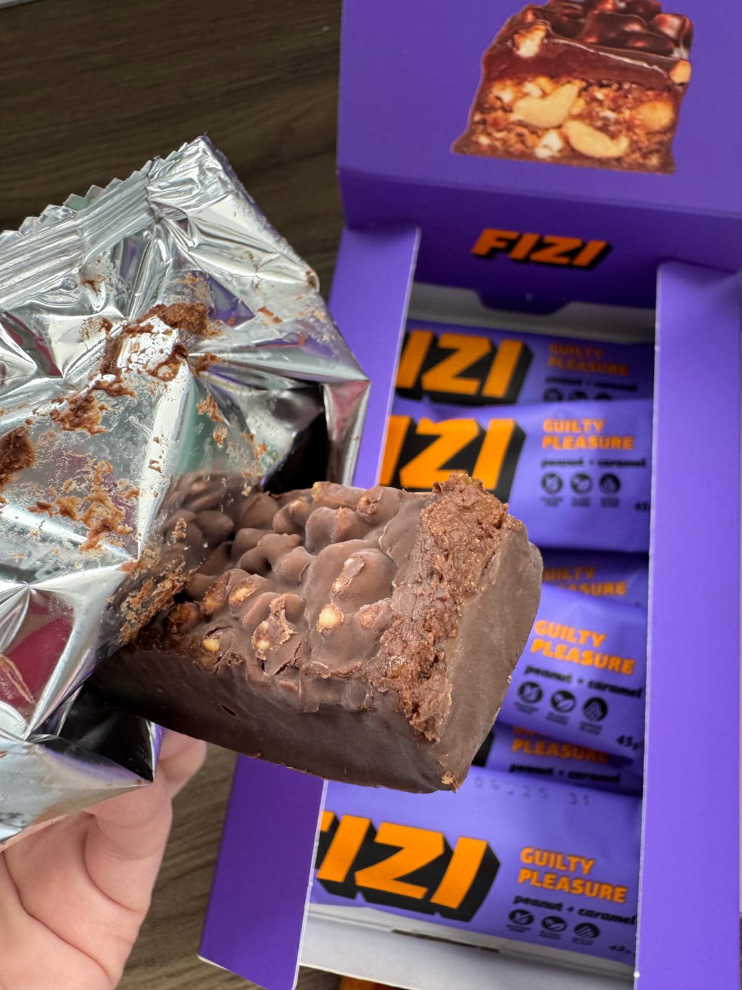 Customer photo review of BATON W POLEWIE CZEKOLADOWEJ "PEANUT + CARAMEL" 10 X 45G