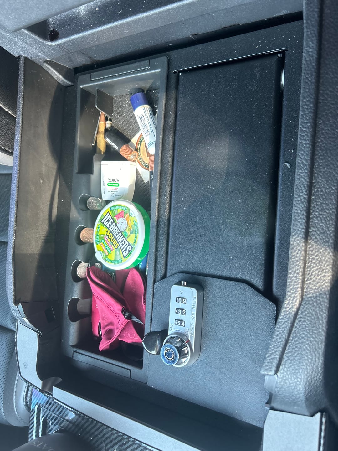 Customer photo review of E&G Console Vault for 2015-20 Ford F-150-Raptor & 2017-22 Ford Super Duty