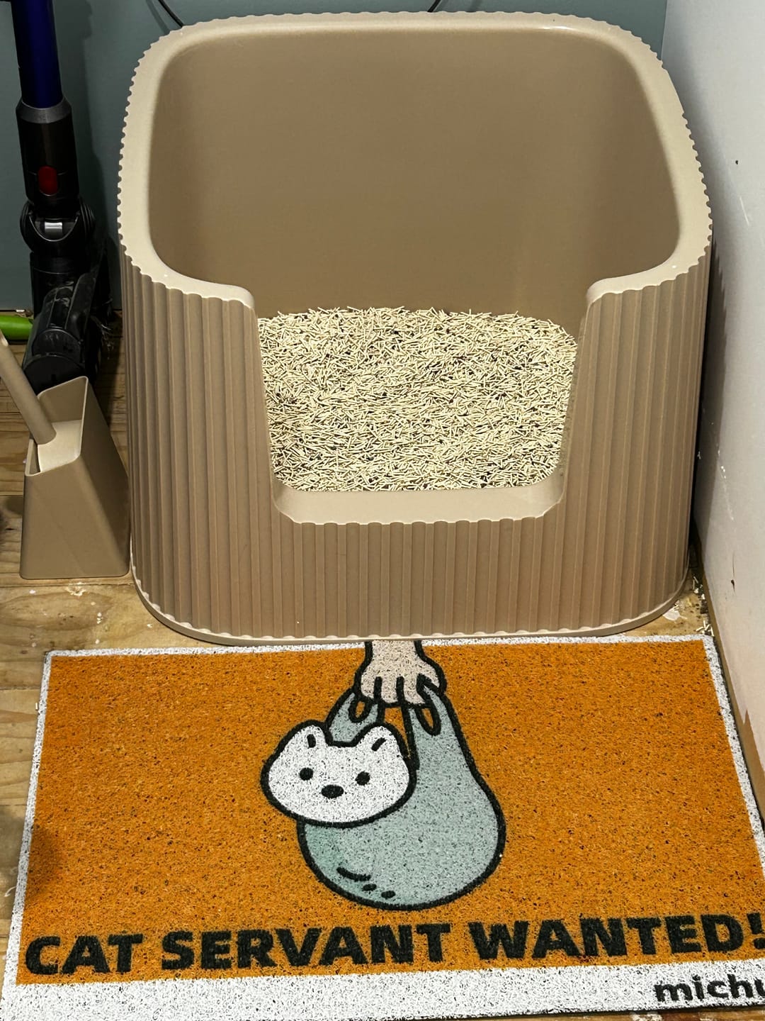 Customer photo review of Michu XXL BoBa Deluxe Cat Litter Box - Spacious Design