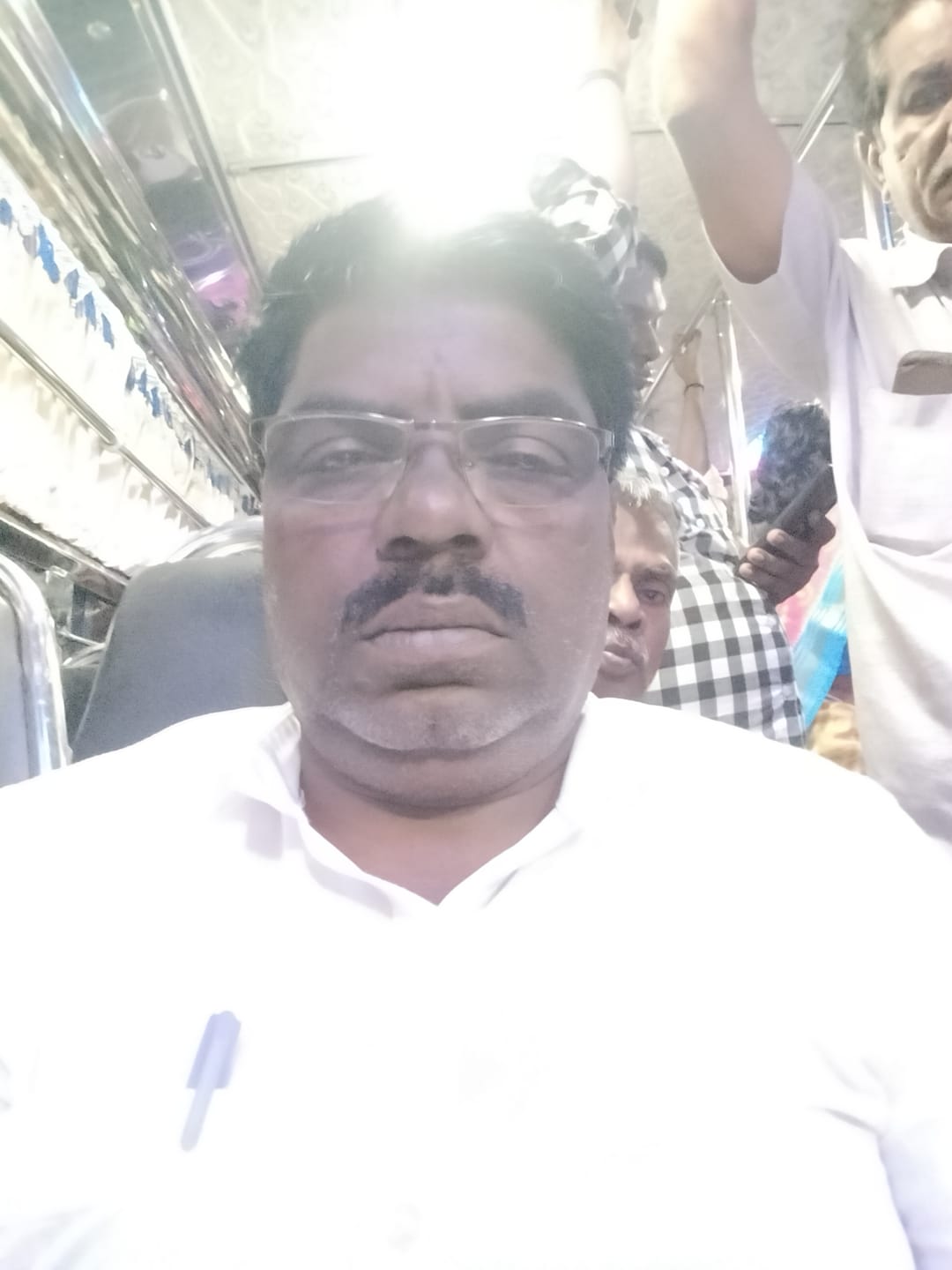 Customer photo review of Linen Basic - Cotton Linen Formal White Shirt For Men | Uathayam