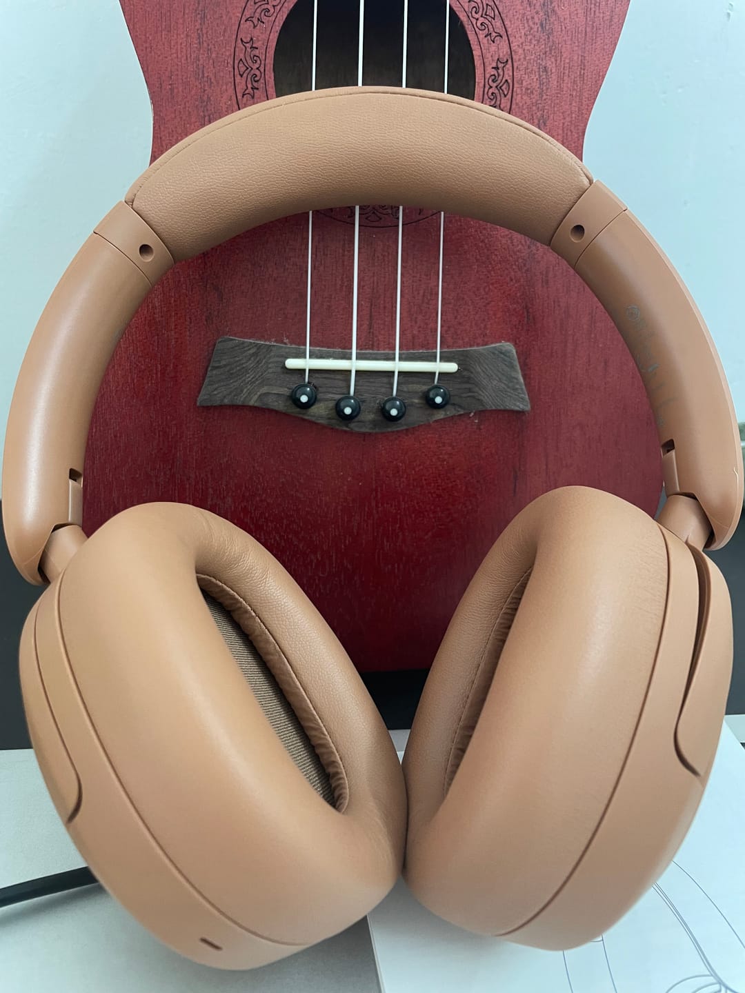 Customer photo review of V80 Hybrid Active Noise Cancelling Headphones