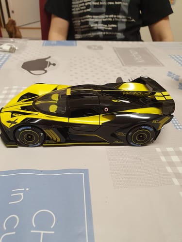 Customer photo review of Bugatti Bolide