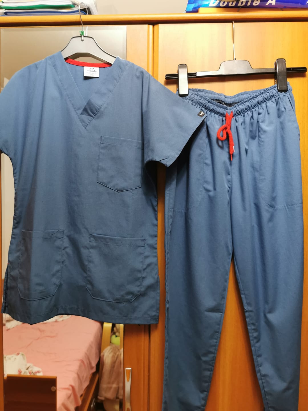 Customer photo review of Costum Medical Albastru Petrol, Pentru Femei - Petrol Grey - Model Classic