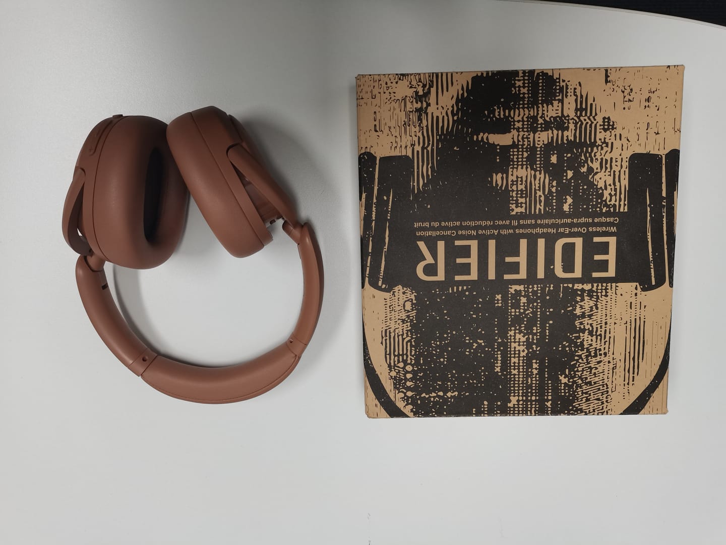 Customer photo review of V80 Hybrid Active Noise Cancelling Headphones
