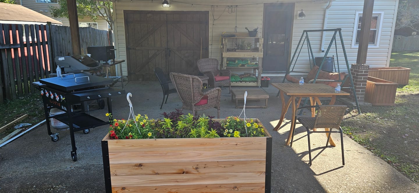 Customer photo review of Raised Garden Bed - 46cm x 122cm x 76cm