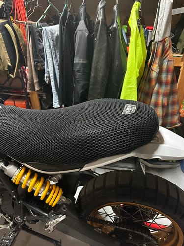 Customer photo review of Wind Rider Seat Cover