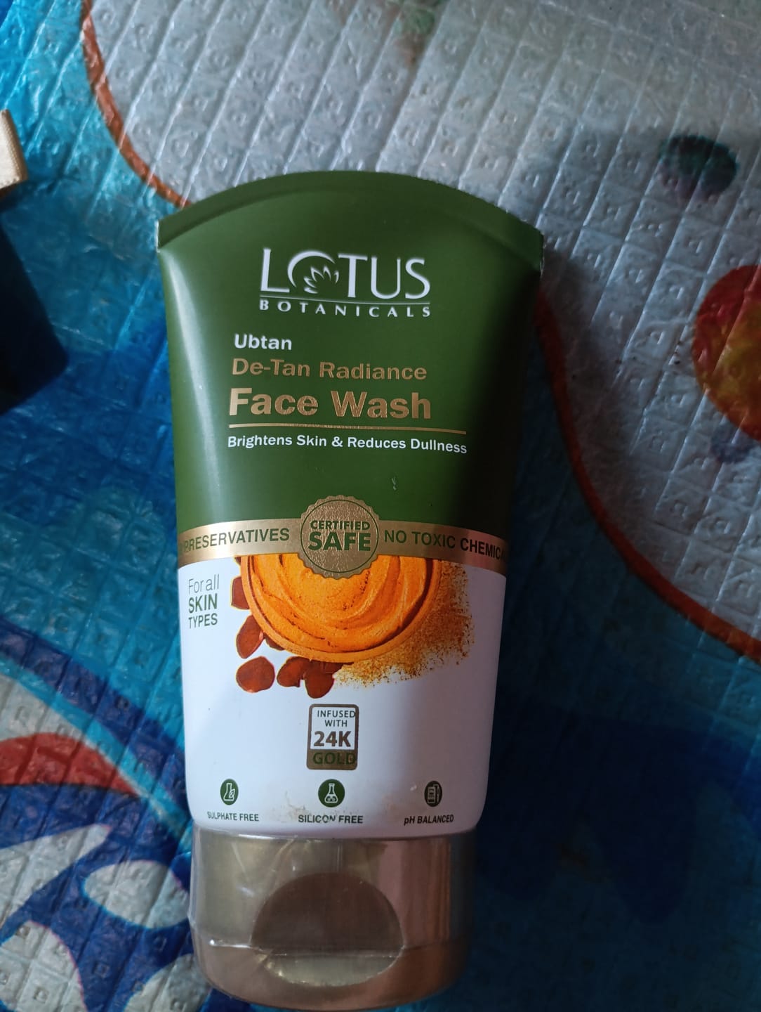 Customer photo review of Ubtan De-Tan Radiance Face Wash