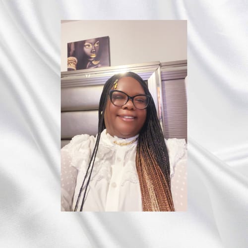 Customer photo review of Knotless Braid Wig, Swiss Full Lace, Threetone Color, Waist Length - Gabrielle