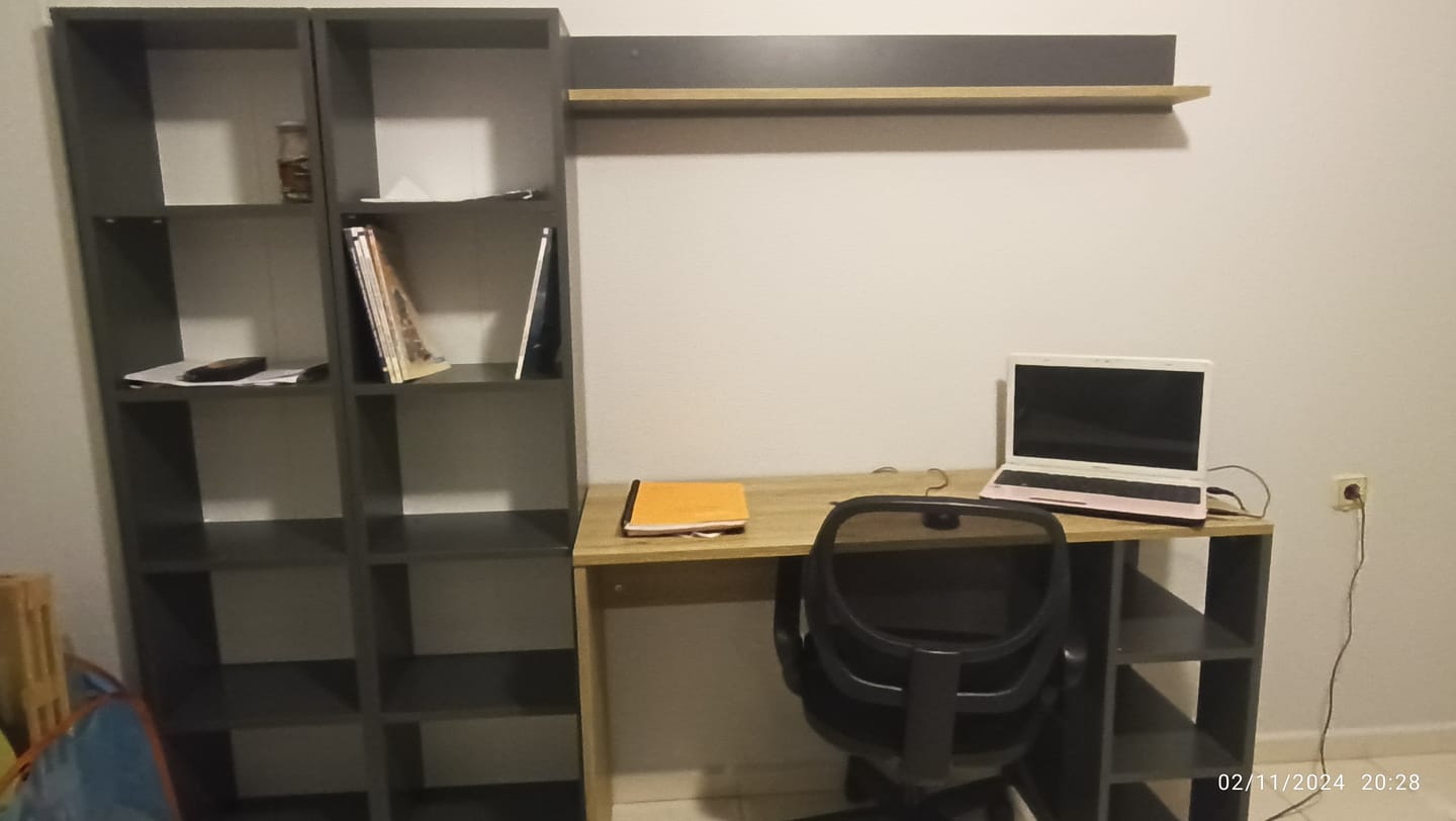 Customer photo review of Rani HA125 Kitaplıklı Raflı Çalışma Ofis Bilgisayar Masası Antrasit - Sepet Ceviz