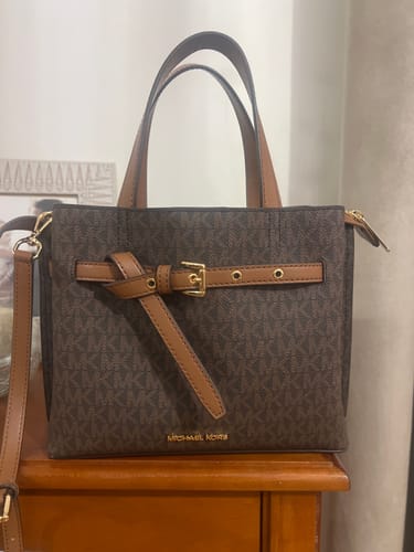 Customer photo review of Emilia Small Logo Satchel (BROWN) - Disponivel