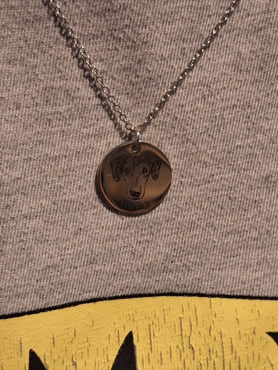 Customer photo review of Ogrlica: Pet Portrait