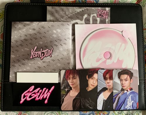 Customer photo review of TXT YEONJUN - YEONJUN'S MIXTAPE : GGUM LIMITED ALBUM WEVERSE GIFT