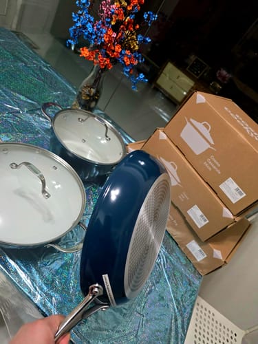 Customer photo review of Cosmo Feast Set