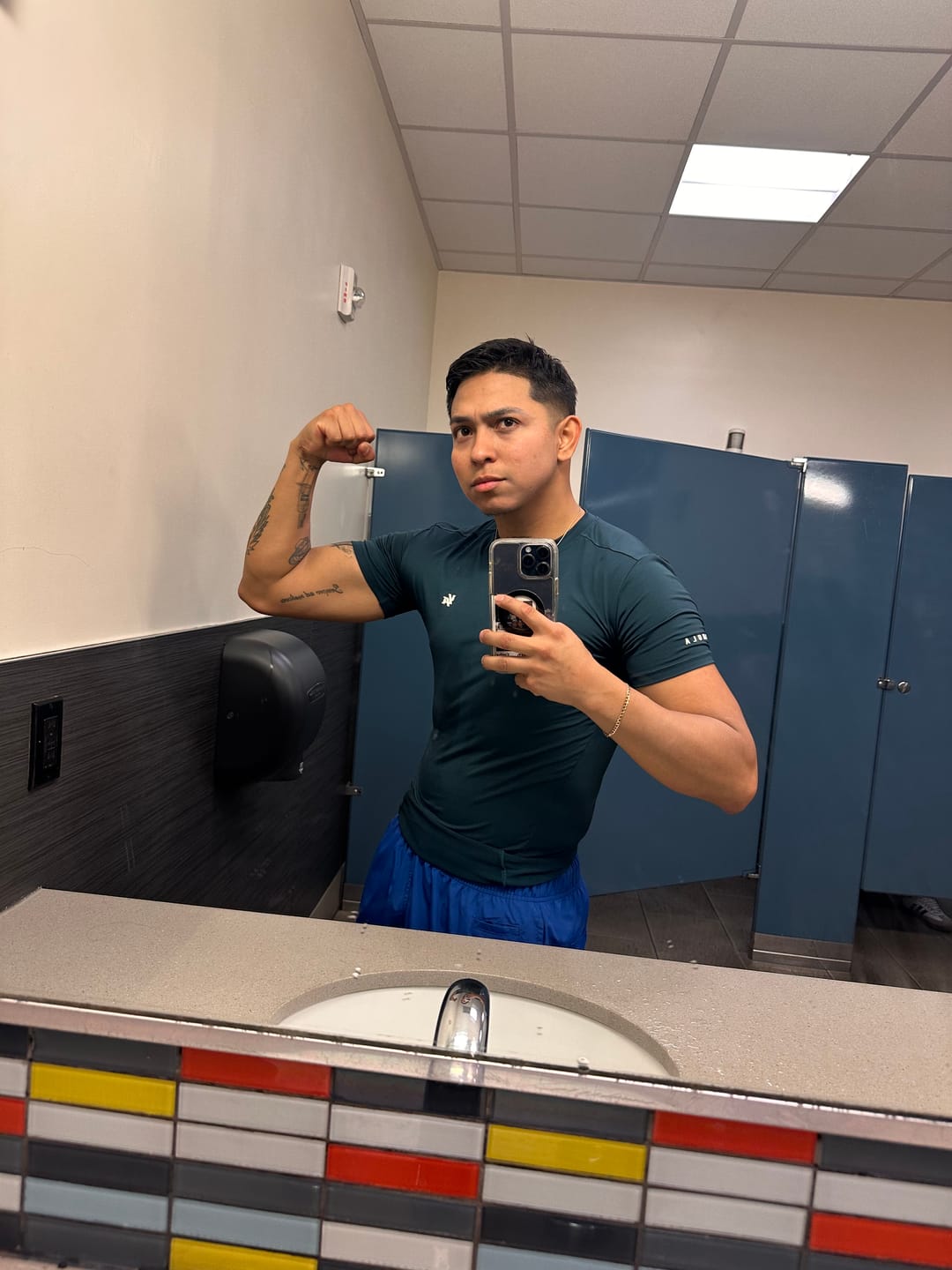 Customer photo review of 476 - Stealth Compression Tees