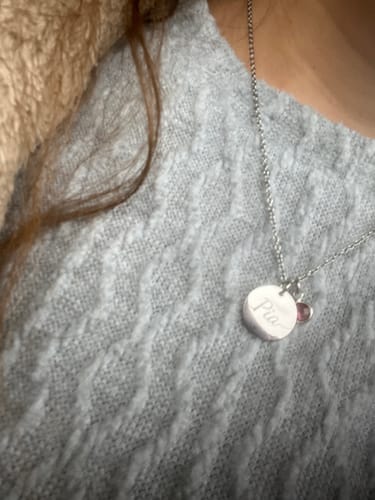 Customer photo review of Ogrlica: Name Birthstone