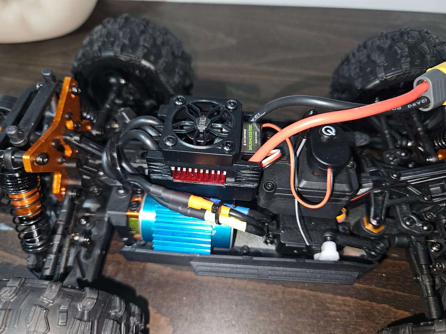Customer photo review of Motor Seat Spare Part for RC Car ROG1