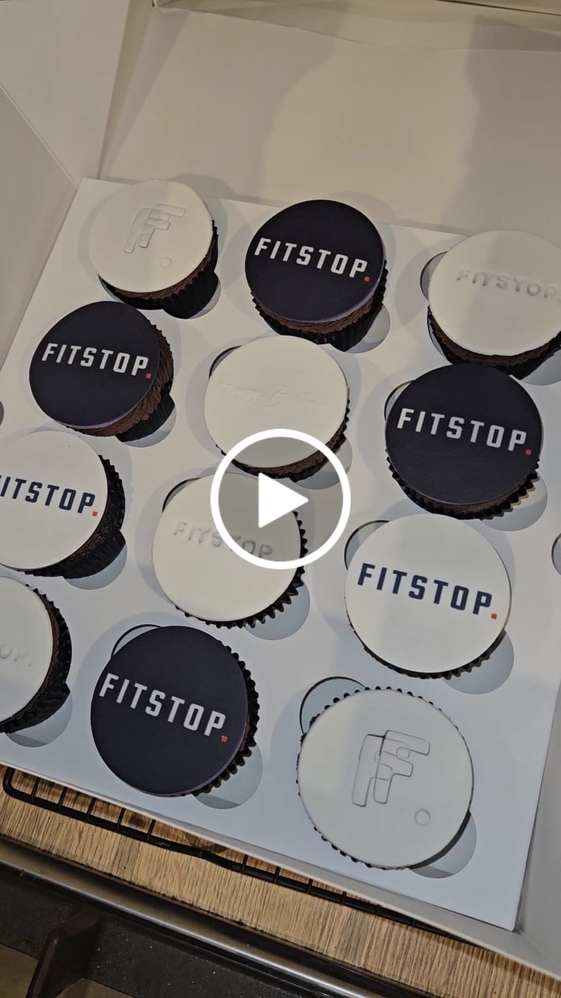 Customer video review of 12 x 6.35 cm Round Standard Cookie Edible Icing Images