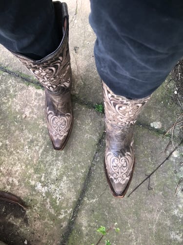 Customer photo review of Circle G by Corral Ladies Distressed Green/Beige Filigree Boots L5407