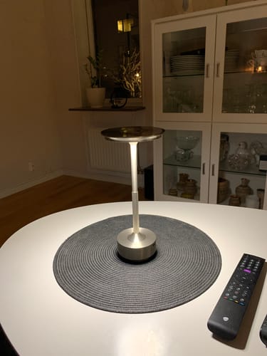 Customer photo review of Bordslampa Iron - Portabel - Batteridriven 4000 mAH