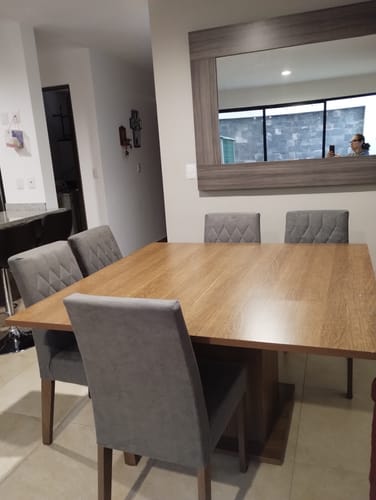 Customer photo review of Juego de Comedor Mesa con Encimera de Madera 8 Sillas Marrón/Silver Leila
