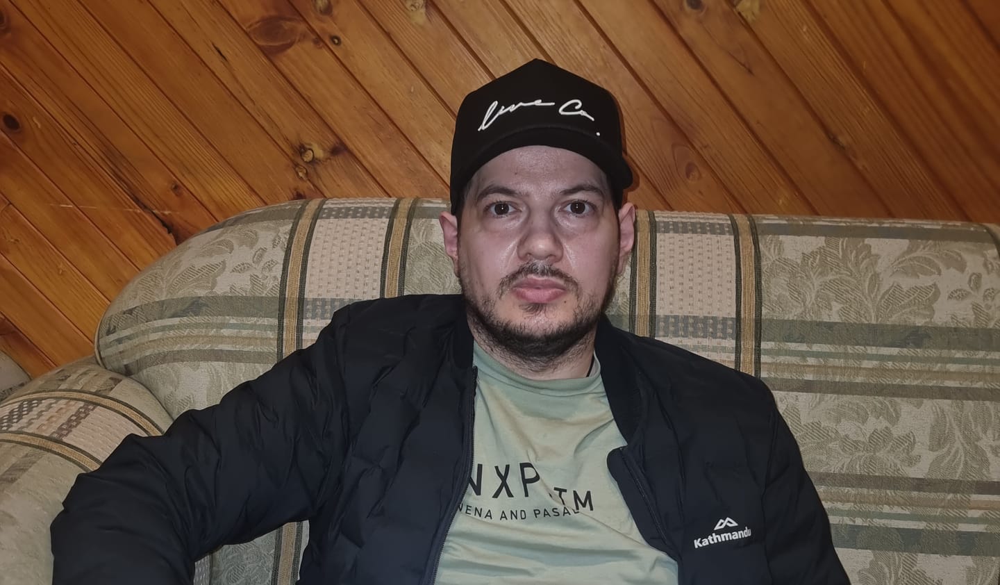 Customer photo review of Live Co. "Black Signature Series" A-Frame Snapback