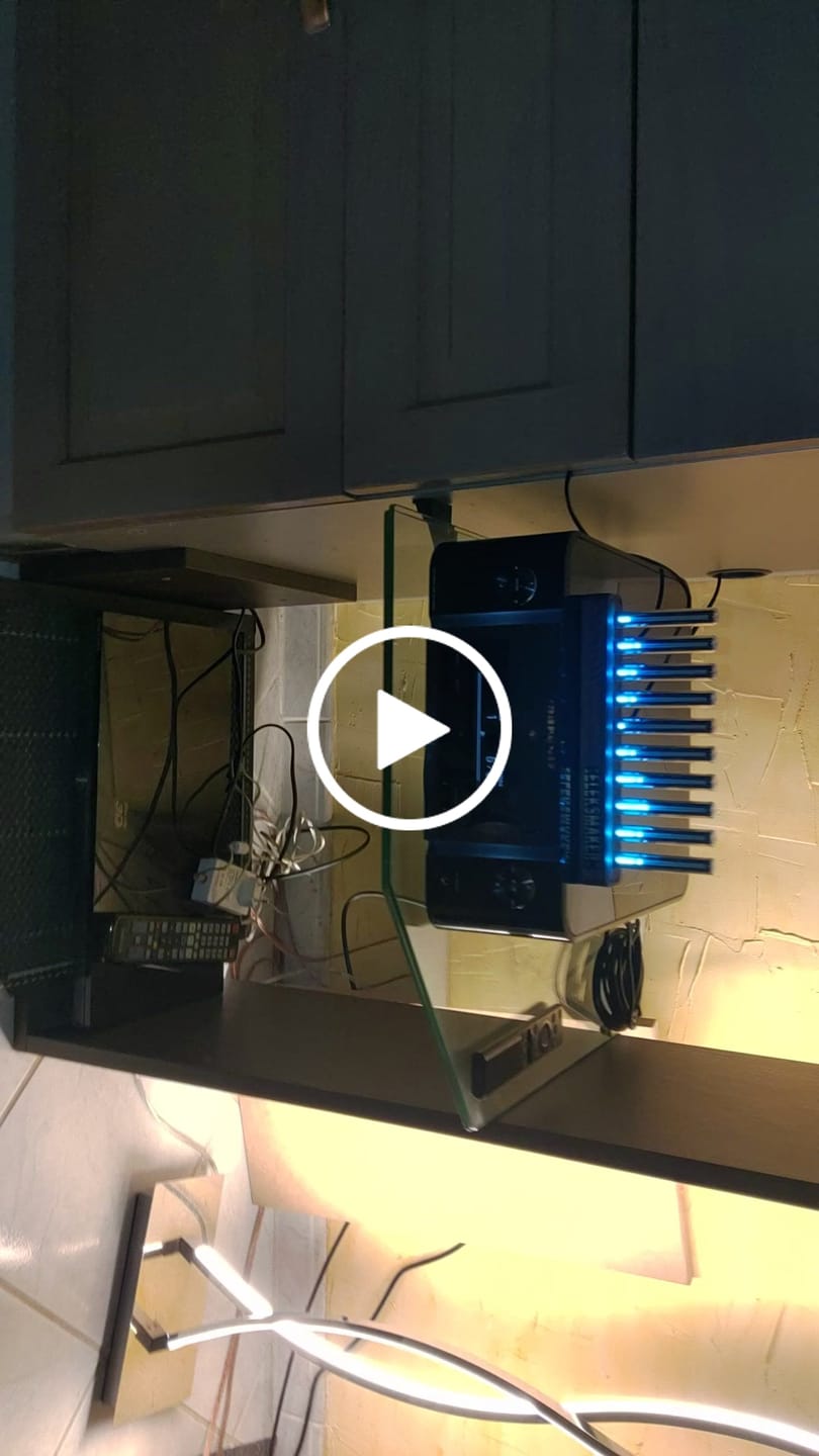 Customer video review of T10 ｜ RGB Simulated Glow Tube Rhythm Lamp