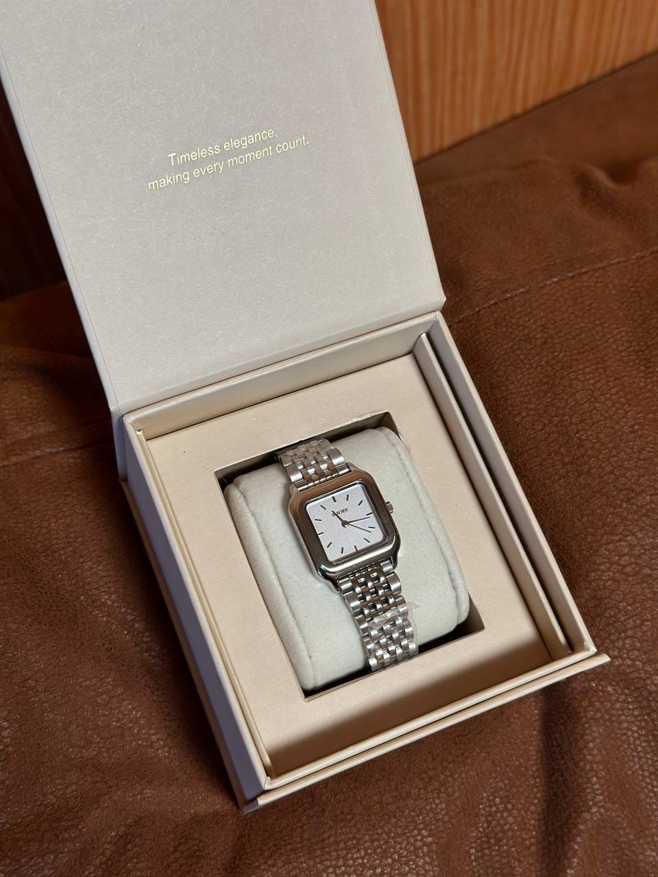 Customer photo review of Macy Silver White