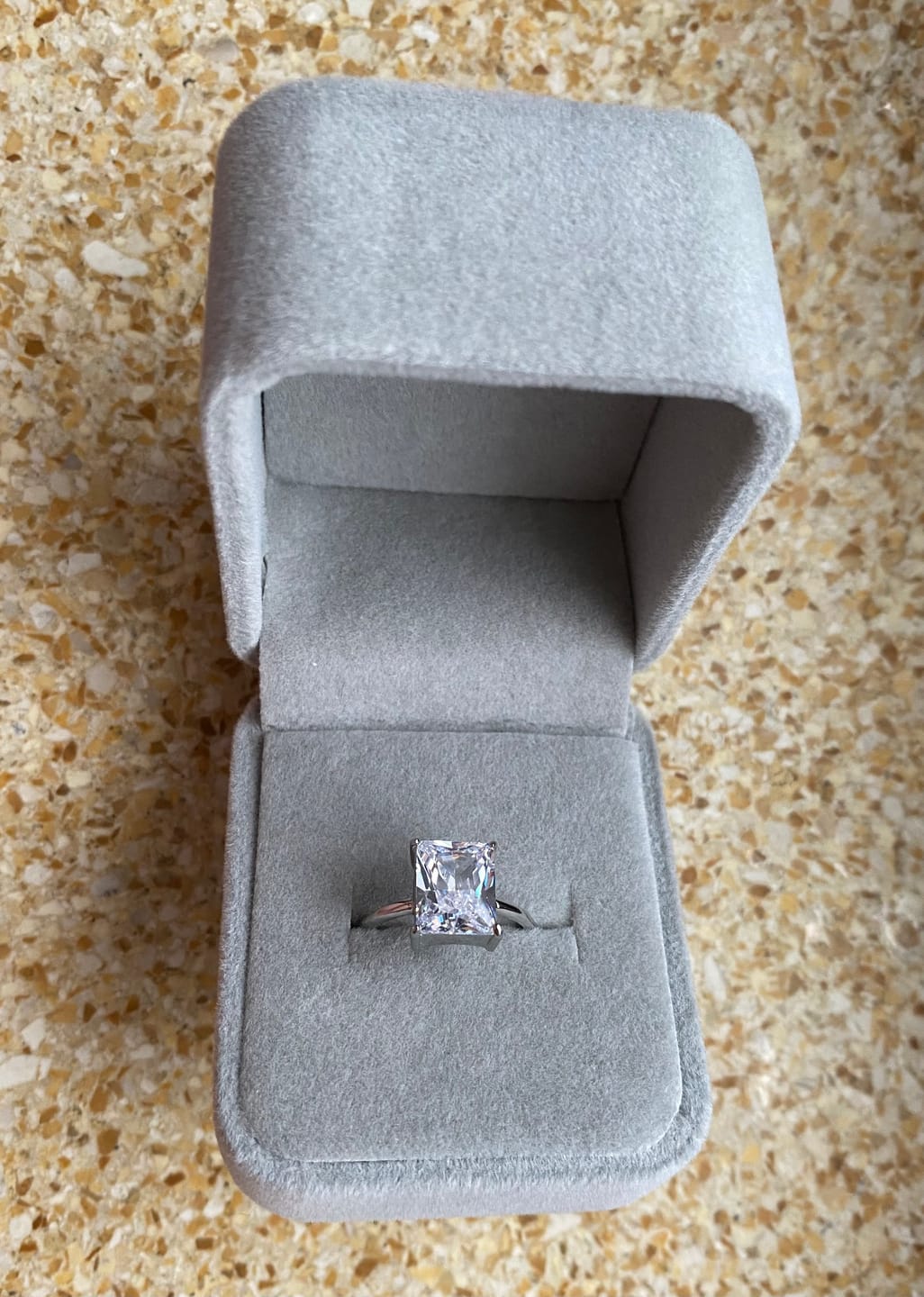 Customer photo review of Radiant Ring | 18K vergoldet