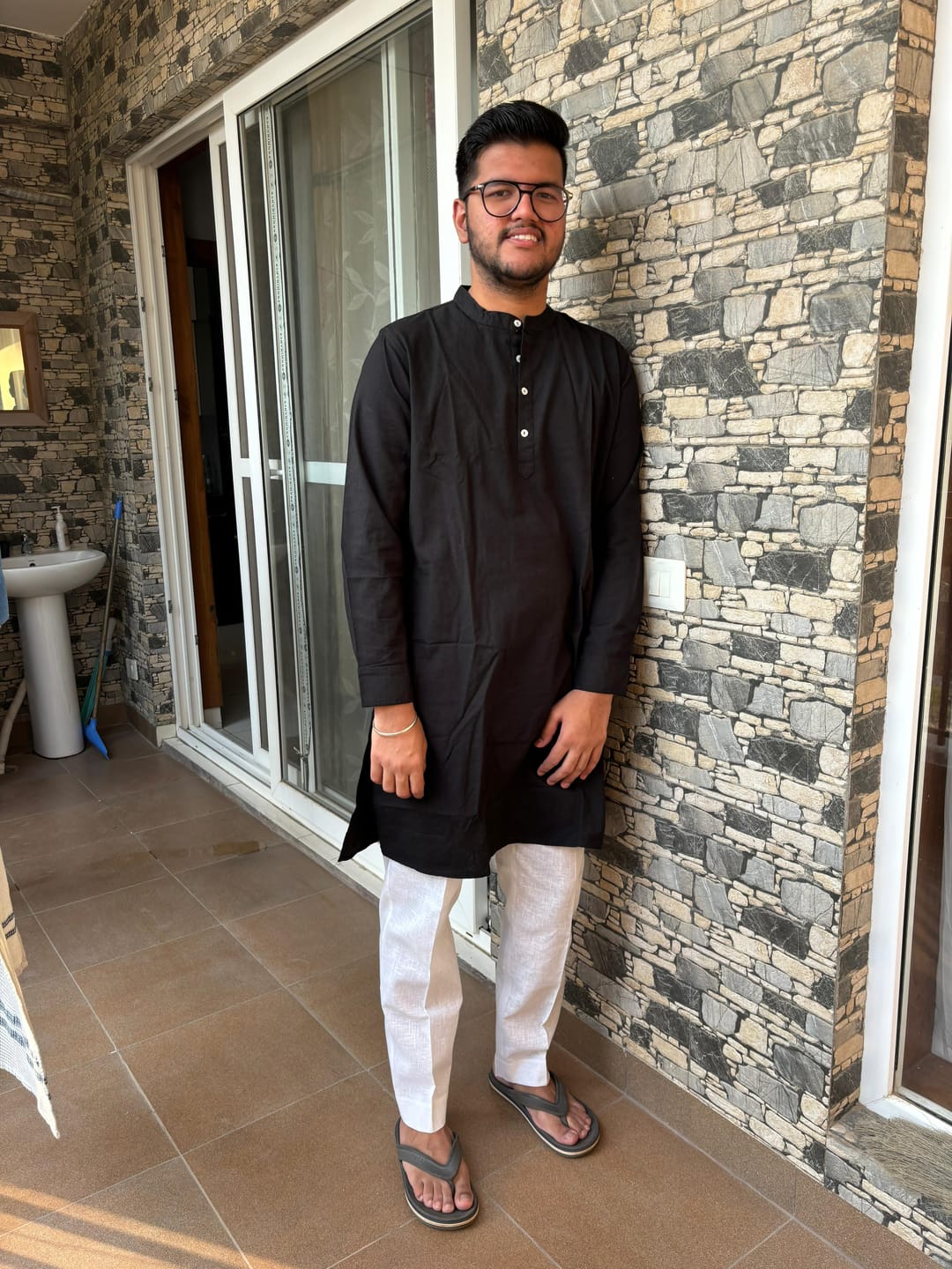 Customer photo review of Black Airy Linen Long Kurta