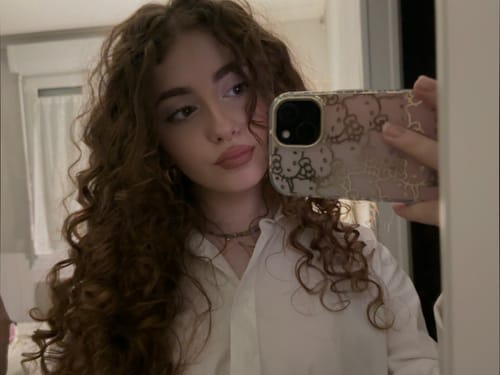 Customer photo review of Faux piercing Farah