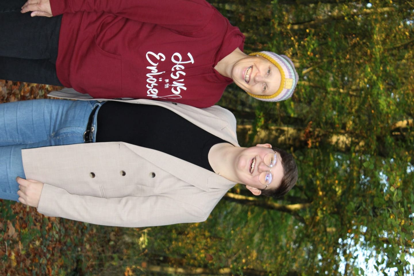 Customer photo review of Jesus mein Erlöser Premium Hoodie Unisex