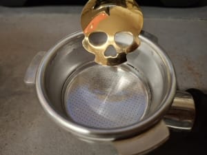 Customer photo review of DEAD OR ALIVE COFFEE No3 4x500g Espressobohnen