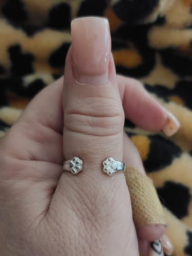 Customer photo review of Paw Hug Ring
