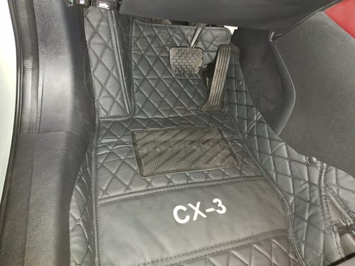 Customer photo review of Personalisierte Auto Fußmatten – Maßanfertigung mit Logo