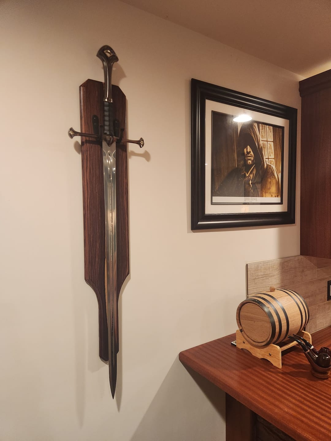 Customer photo review of Anduril Replica Sword of Aragorn II (Elessar) - from Lord of the Rings