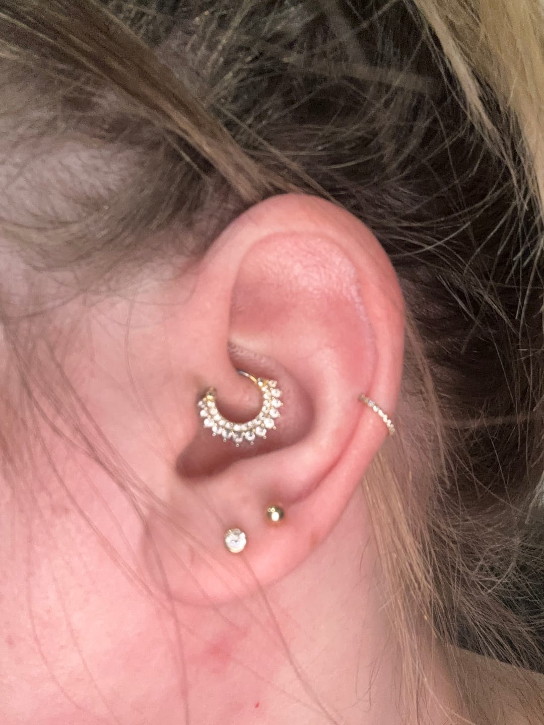 Customer photo review of Zircon Clicker | Nasen- & Ohrpiercing