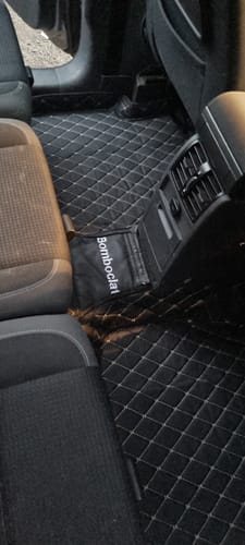 Customer photo review of Personalisierte Auto Fußmatten – Maßanfertigung mit Logo