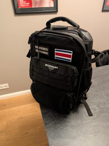 Customer photo review of Mochila Pro Series 45L Black