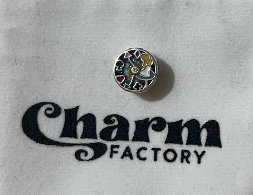 Customer photo review of Charm Reloj de Alicia en el País de las Maravillas