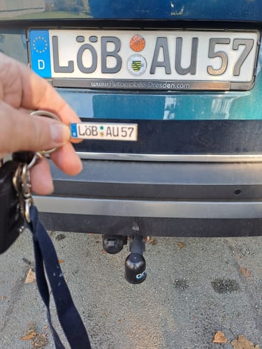 Customer photo review of Kennzeichen Schlüsselanhänger Mini Nummernschild Metall