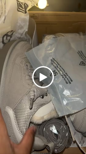 Customer video review of UGG Lowmel Pumice
