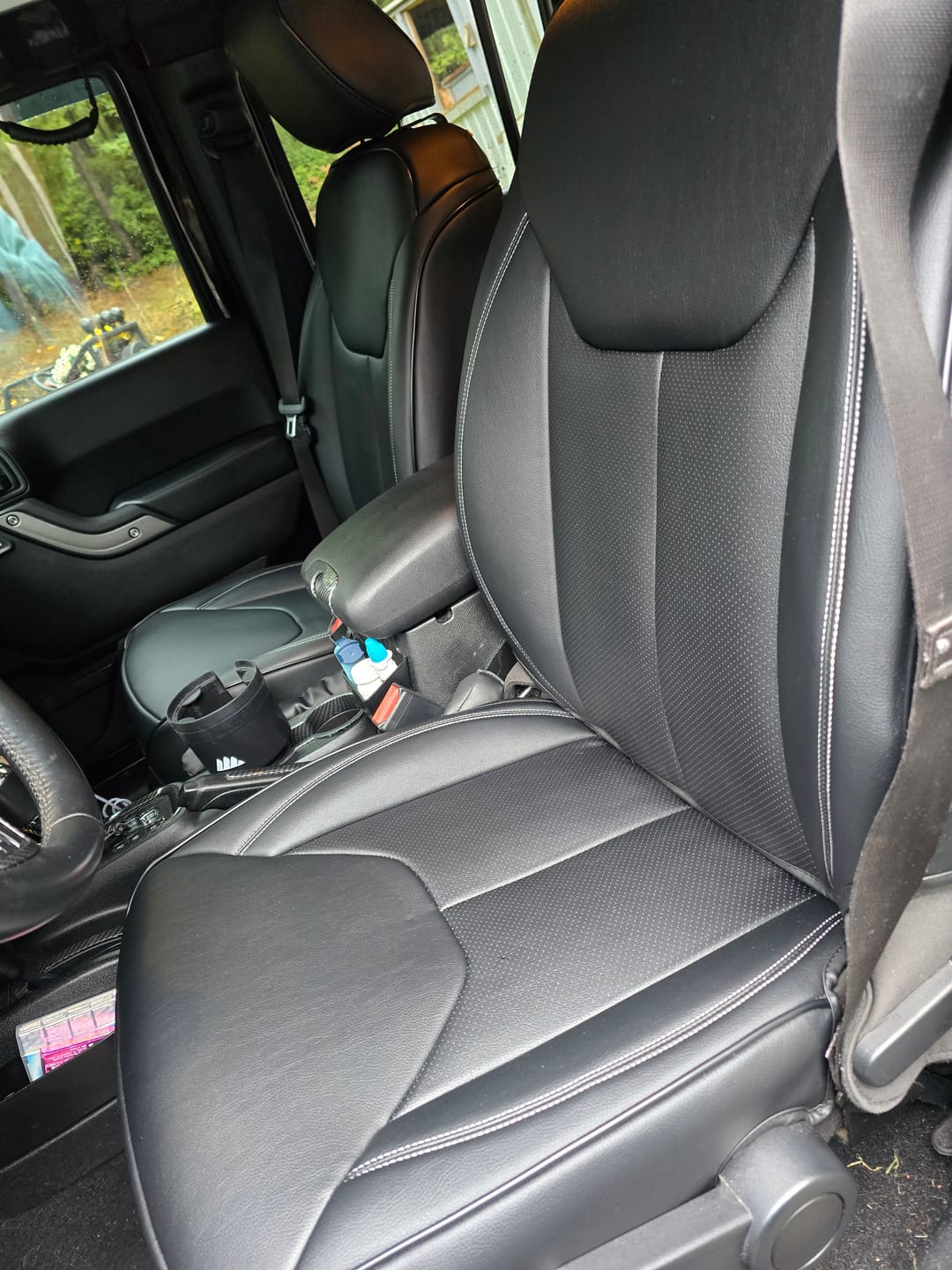 Customer photo review of 2013-18 Jeep Wrangler JK Custom Leather Seat Covers