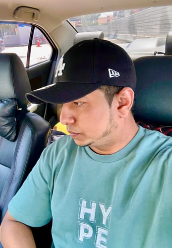 Customer photo review of 9FORTY Los Angeles Dodgers League Essential Black Adjustable