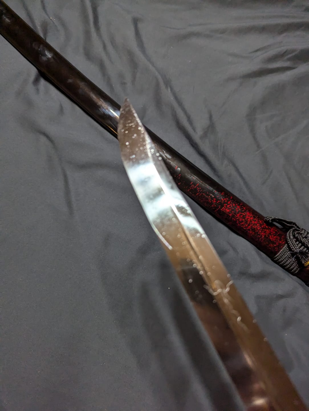 Customer photo review of The Surudoi Handmade Katana Extra Sharp Spring Steel Unokubi-Zukuri