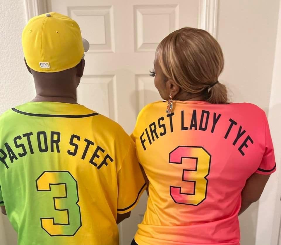Customer photo review of Custom Pink Blue-Black Gradient Fashion Authentic Baseball Jersey