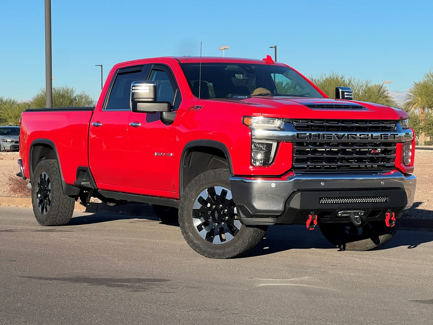 Customer photo review of GearAmerica UBER Shackles with Anti-Theft Lock (Red) | Forged Carbon Steel | 80,000 lb (40T) MBS & 20,000 lb (10T) WLL