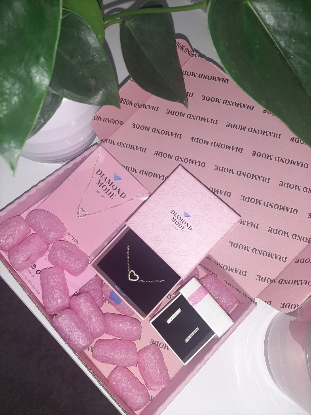 Customer photo review of Shine Heart Halskette | 18K vergoldet